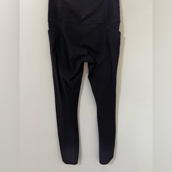 Athleta black high waist 7/8 length legging size extra small side pockets - Picture 5 of 7